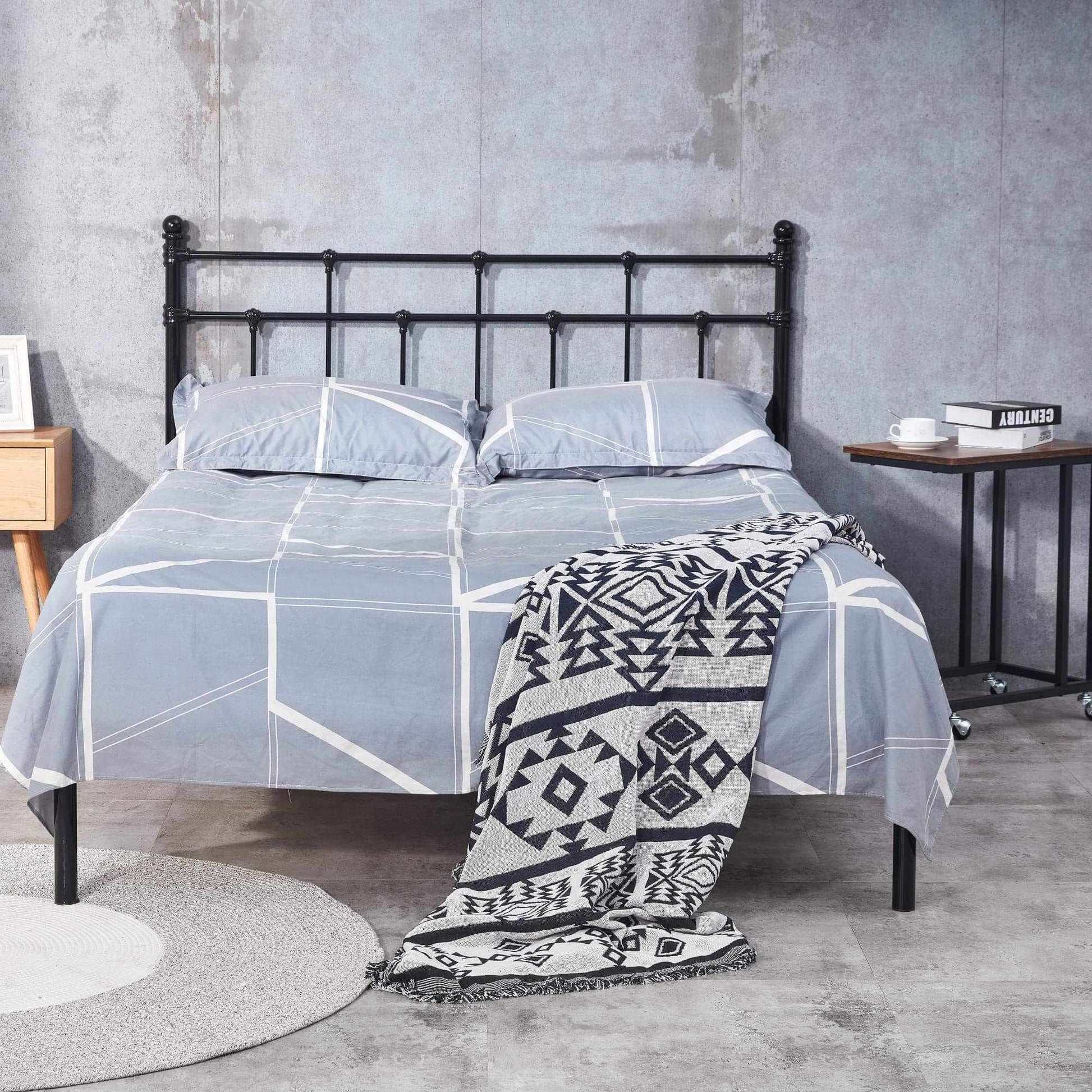 Moderna Metal King Single Bed Black