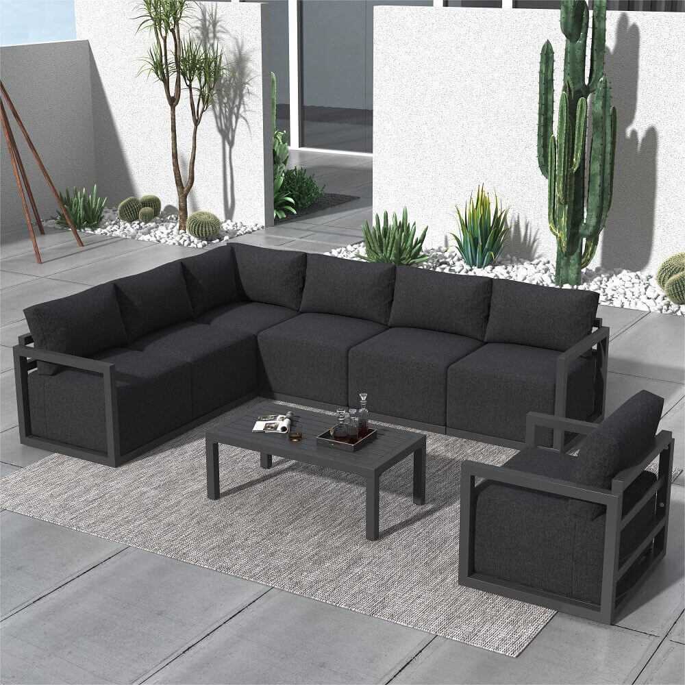 outdoor lounge setting