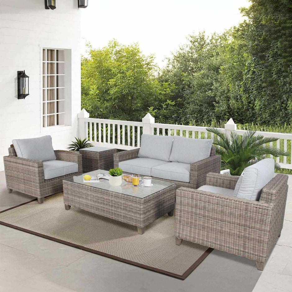 outdoor sofa set wicker 