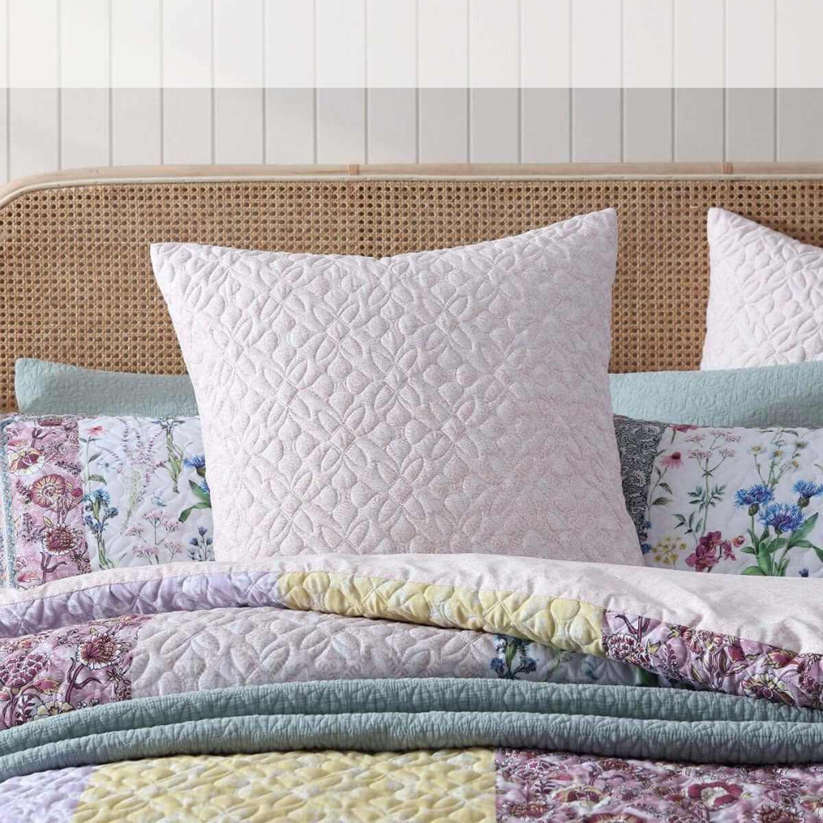 Bodhi 100% Cotton Sateen Pink Quilt Cover Set Super King