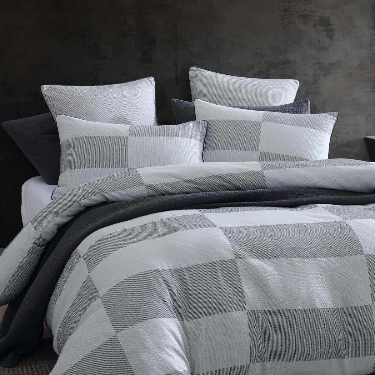 Platinum Collection Region Grey Polyester Cotton Quilt Cover Set Queen