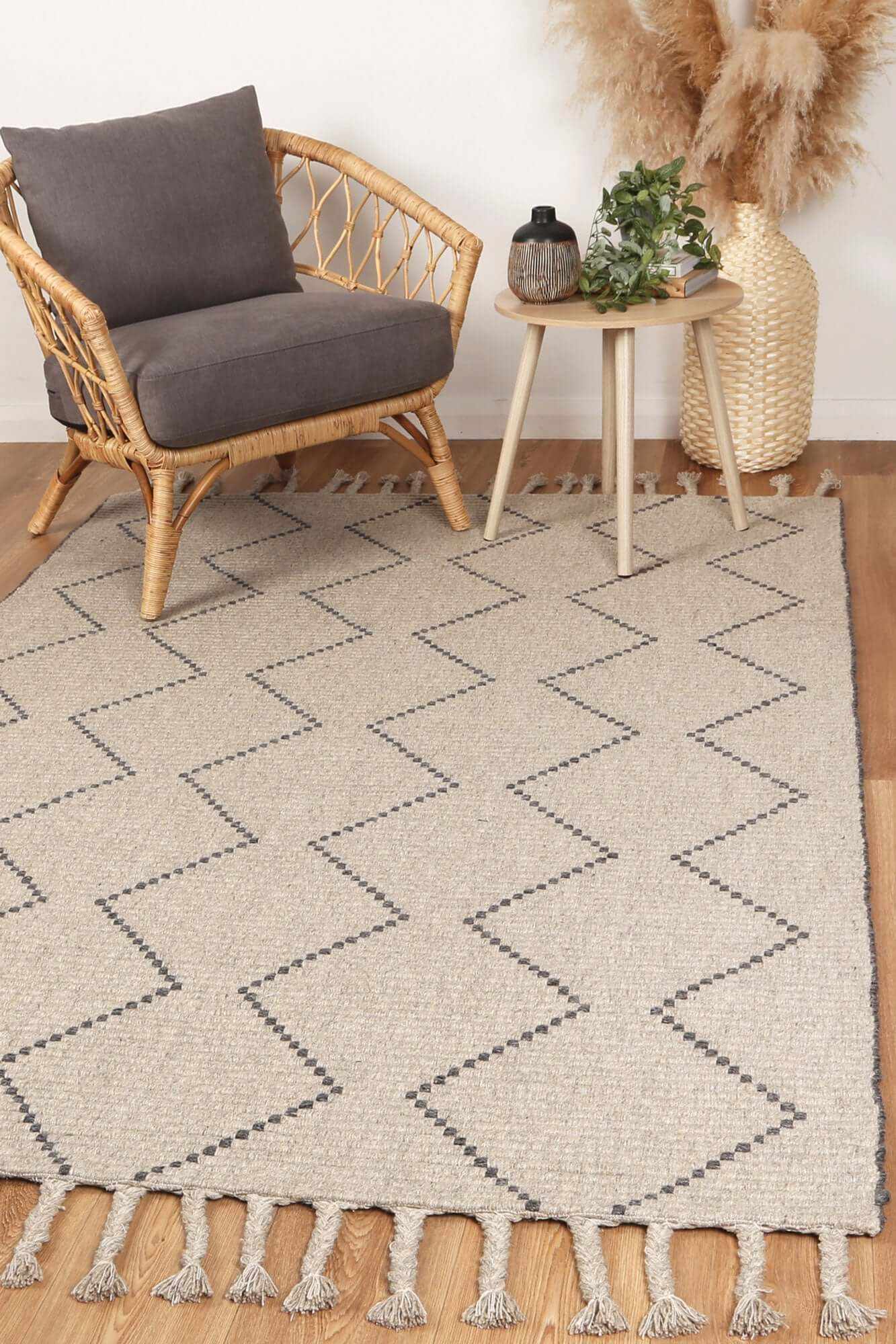 hand-tufted wool rug