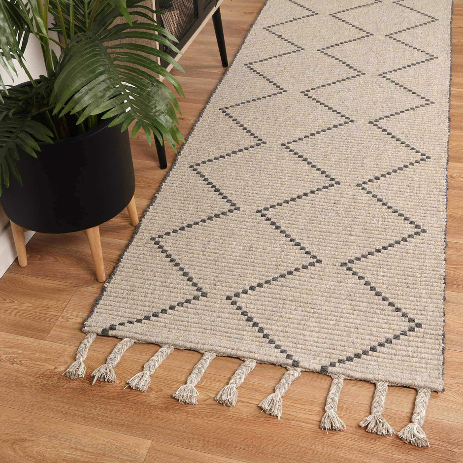 hand-tufted wool rug