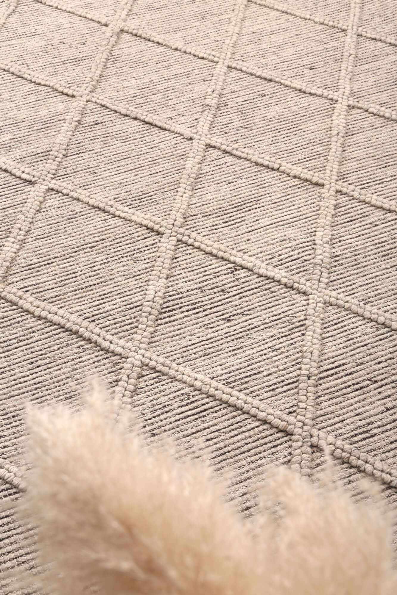 Goa Large Cream Rug - 300x400