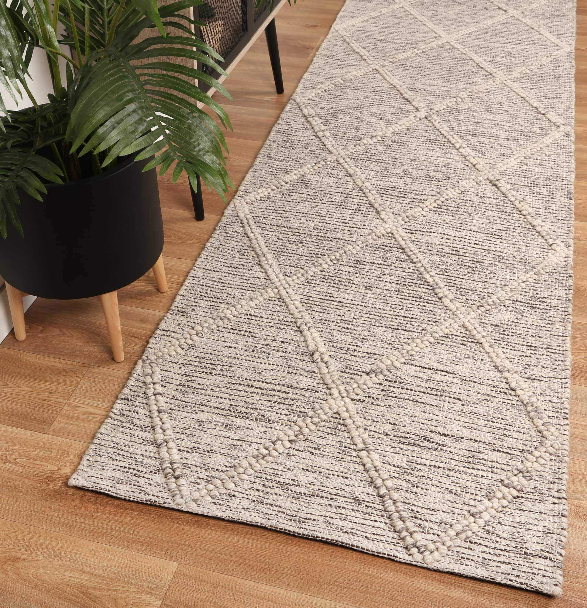 Goa Large Cream Rug - 300x400