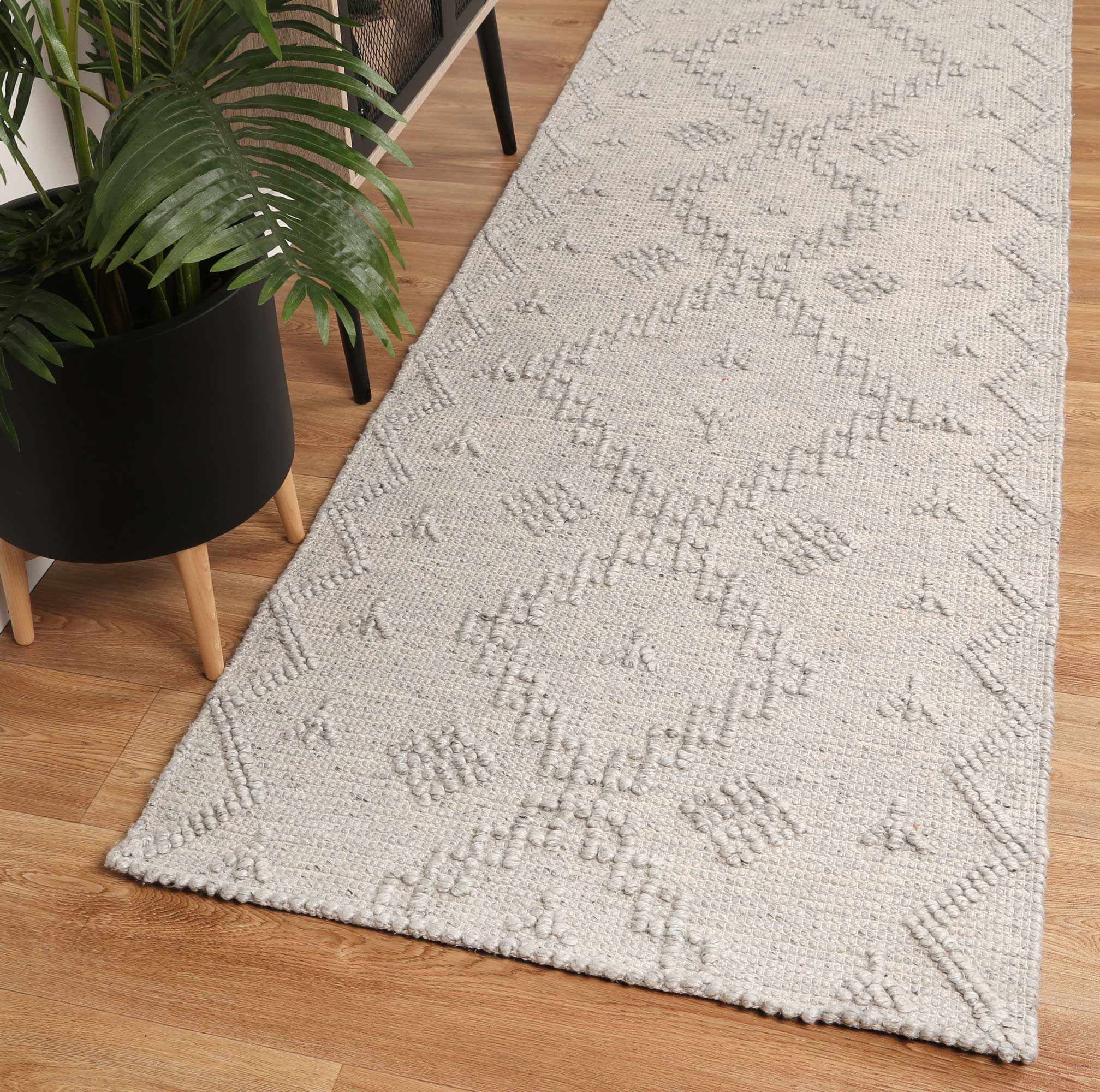 Goa Geometric Pattern Rug 300x400 - Grey