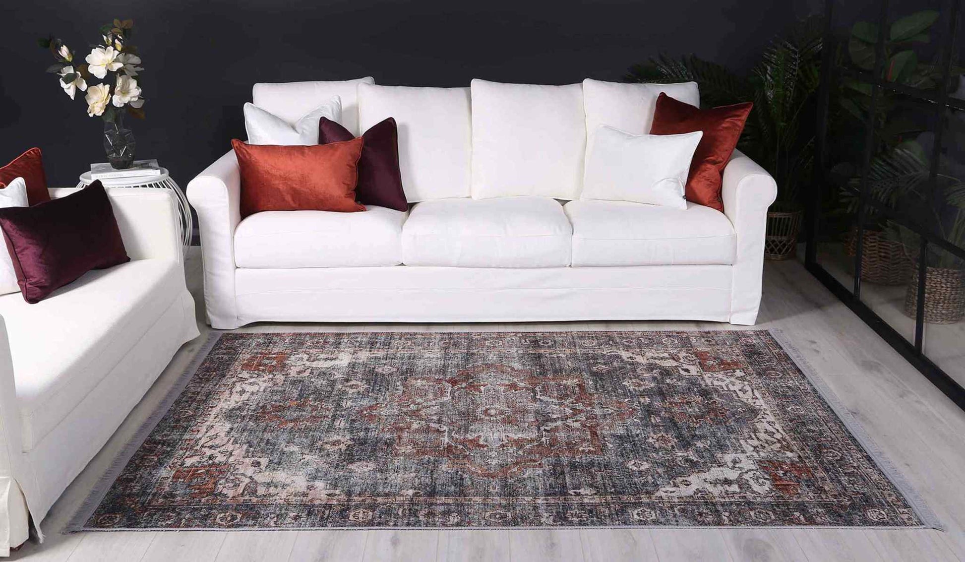 Vintage Crown Rug Online 280X380