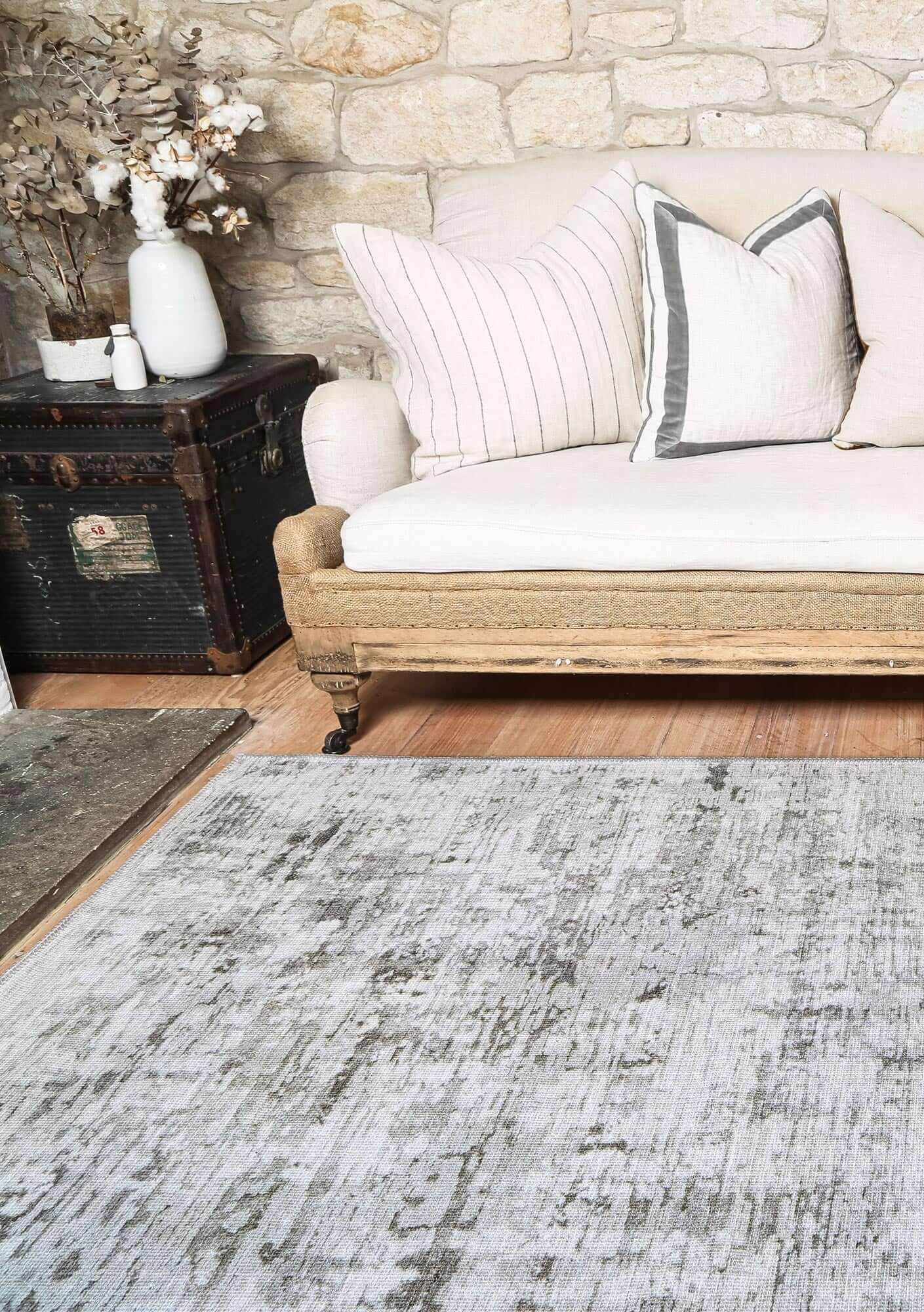 Vintage Crown Alfred Ivory Distressed Easy Clean Rug 280X380