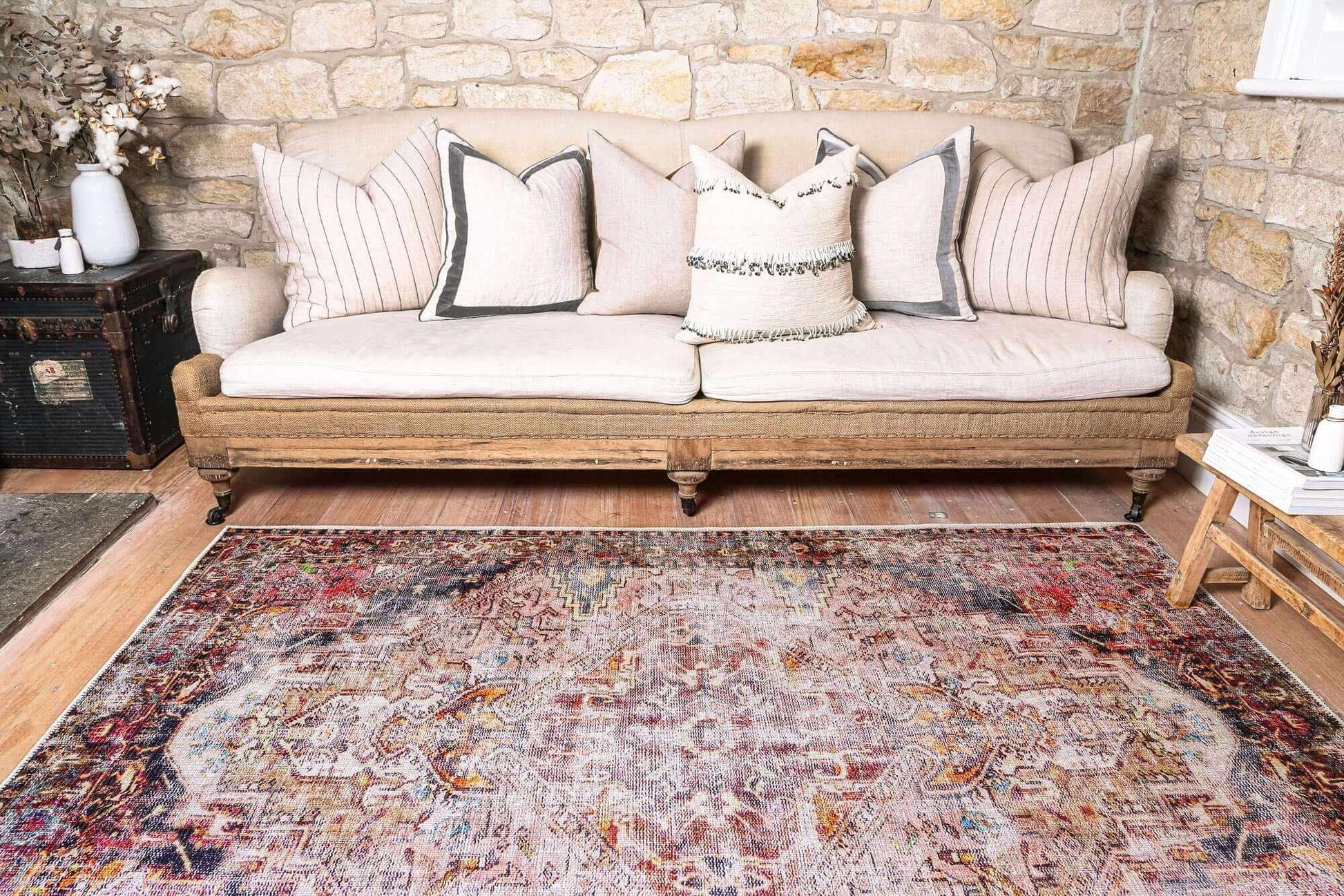Vintage Crown Multi Distressed Retro Rug - 280x380