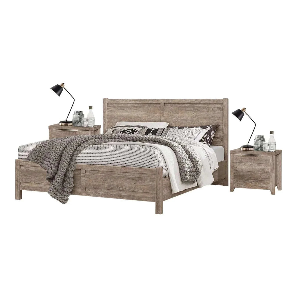 queen bed with side tables